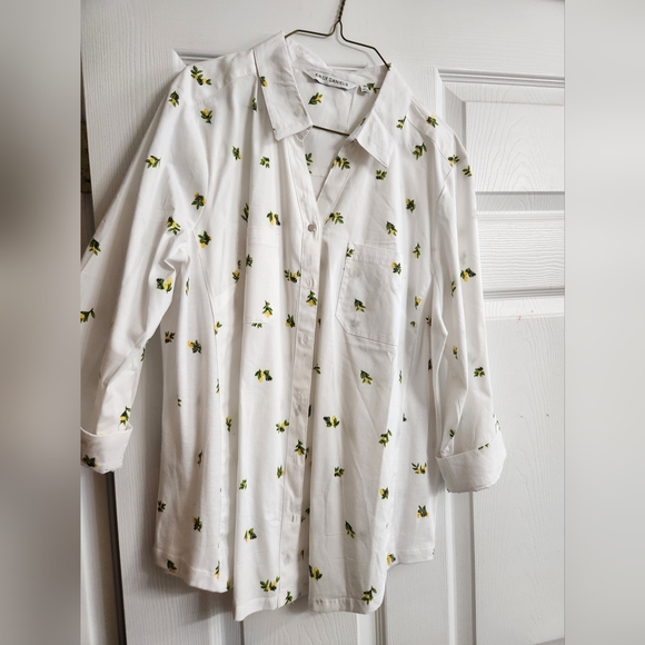 Floral Button Up - Picture 1 of 3